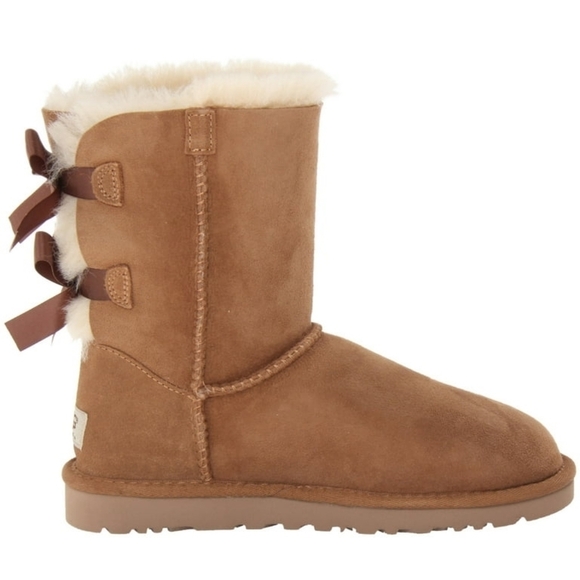 Ugg Bailey Bow Boots Womens Style : 1002954 - Picture 3 of 13